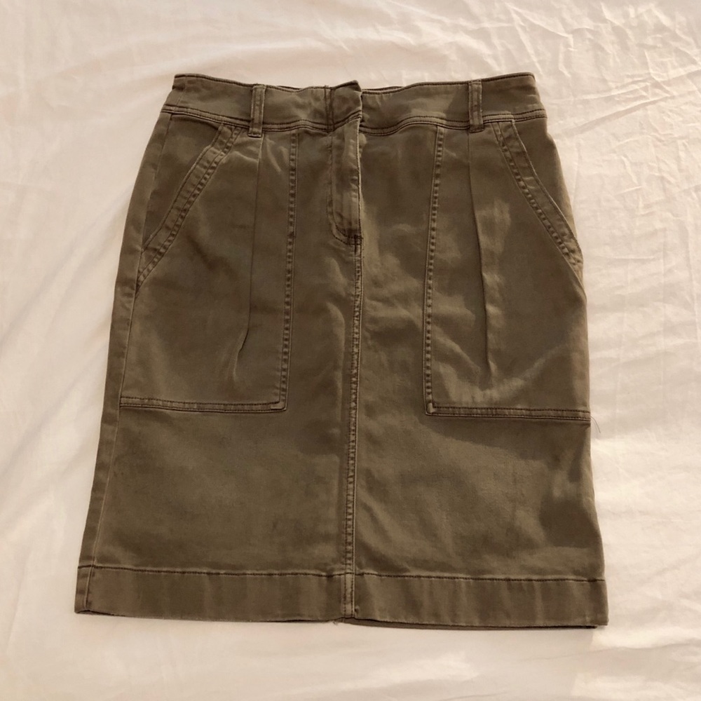 NWOT New J. CREW army green pencil skirt size 6